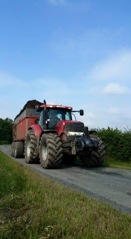 Transport gros volume - transport fumier  79 - entreprise de travaux agricoles 79 - sarl macheteau 