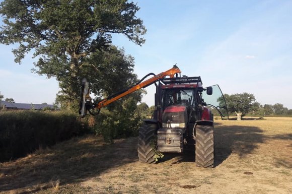 Broyage de haies, élagage, broyage d'accotements et chemin - Entreprise de travaux agricoles 79 - deux-sèvres
